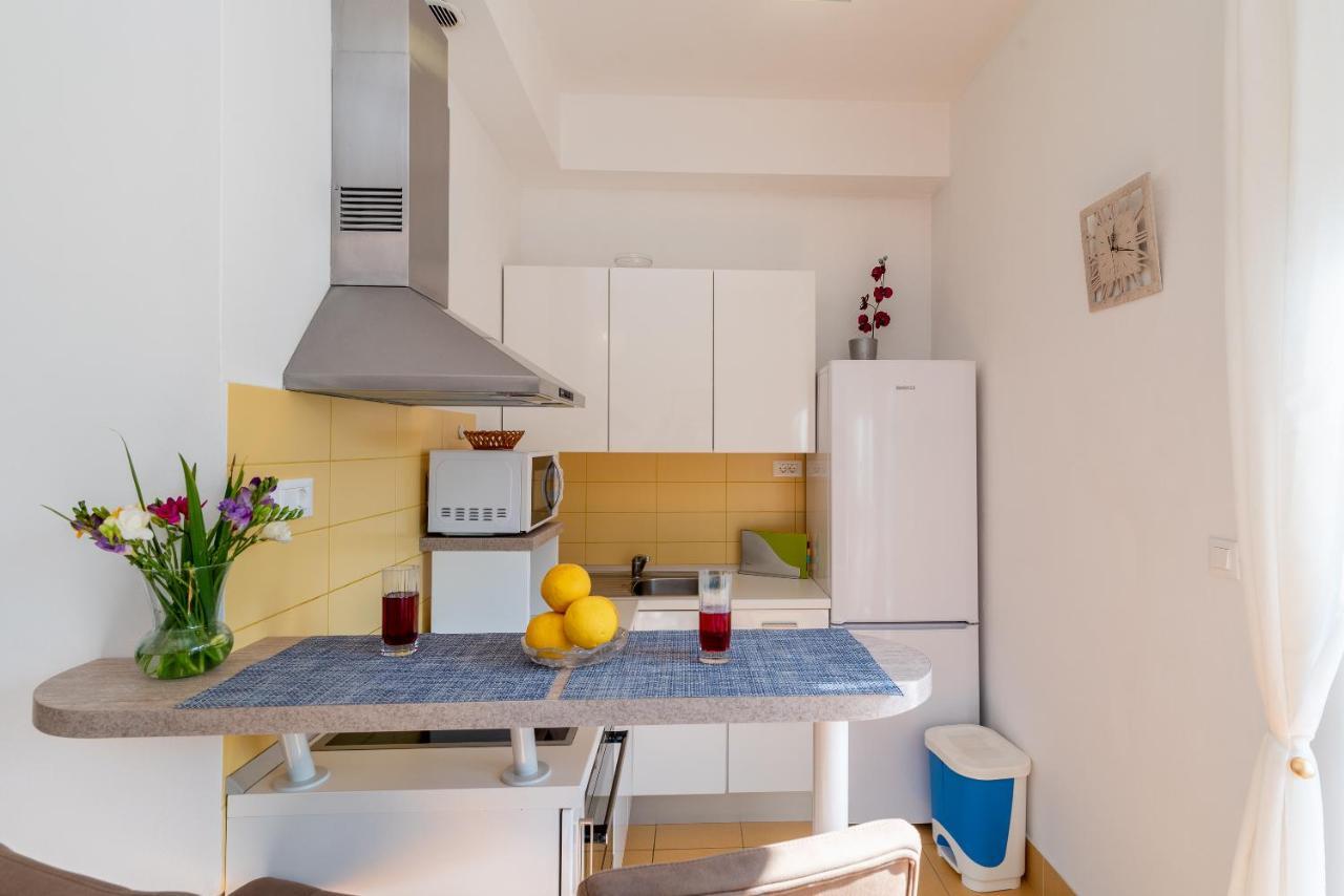 Studio At Bacvice Beach Split Exterior foto