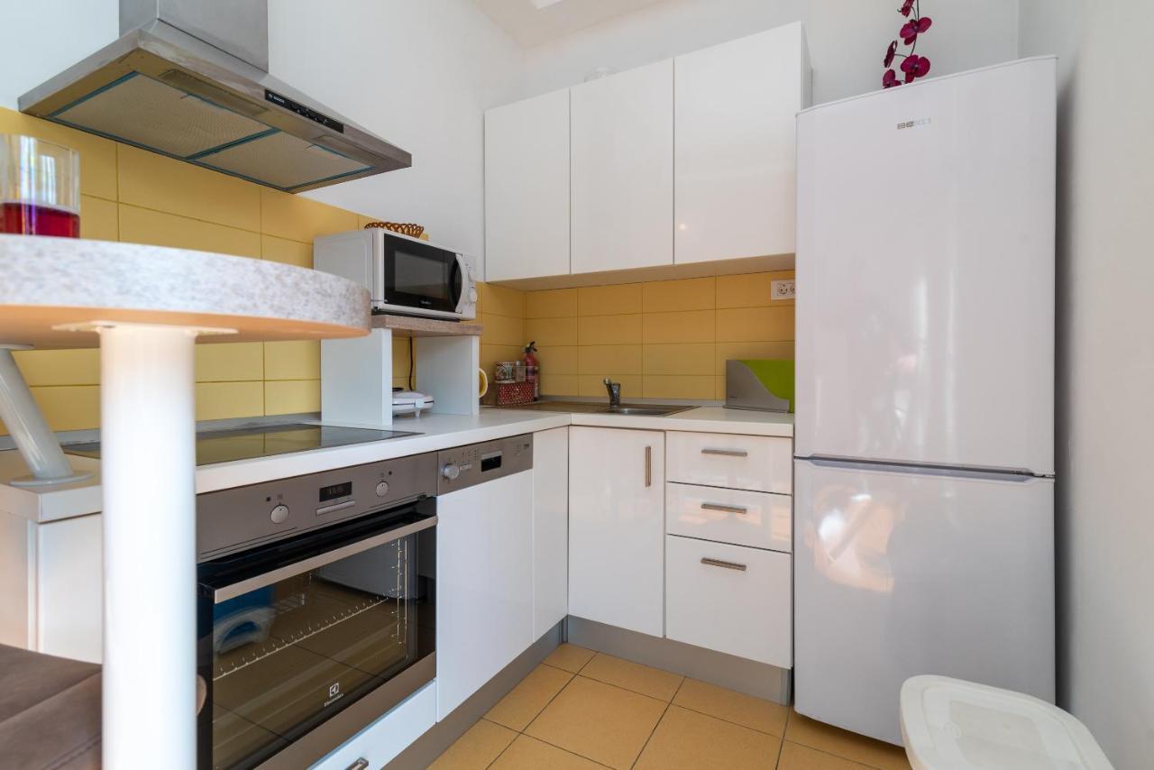 Studio At Bacvice Beach Split Exterior foto